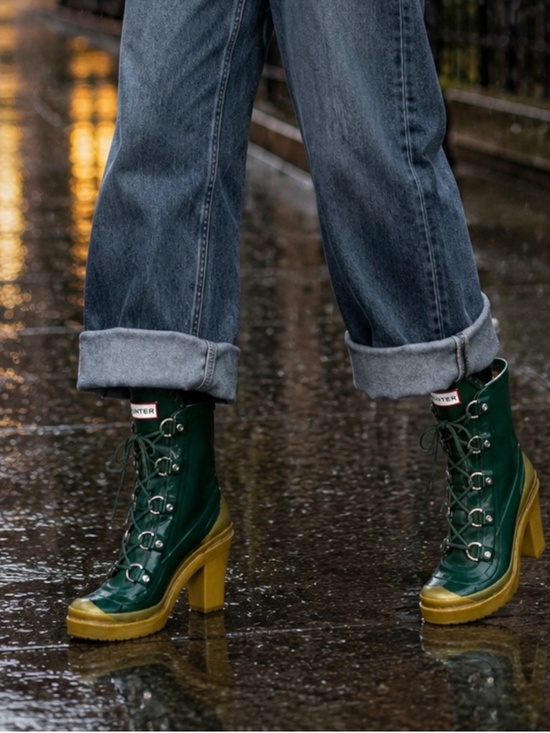 Hunter Shoes - HUNTER ‘Gabby’ Heeled Platform Rain Boots Lace Up in Hunter Green US Sz 8
